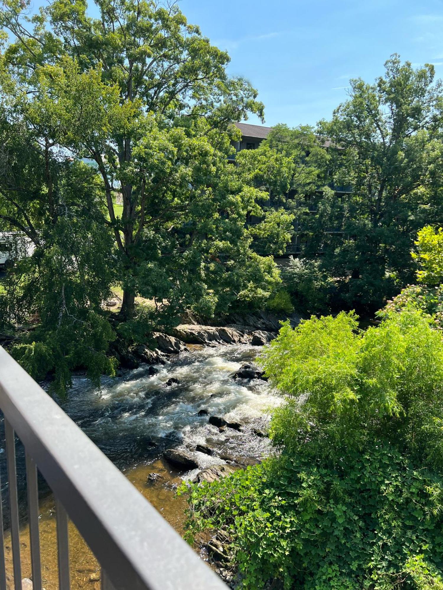 Creekstone Inn Pigeon Forge Exteriér fotografie